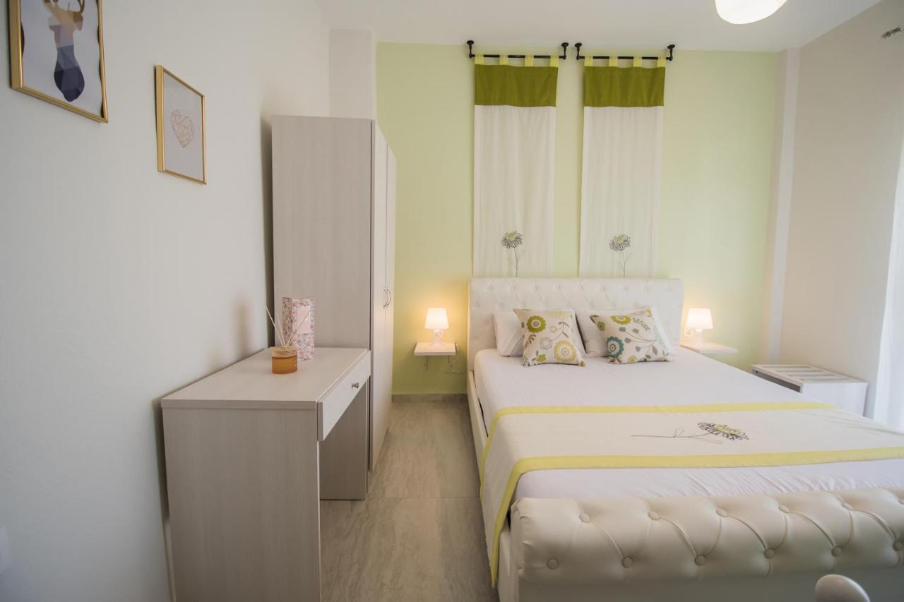 Chelona Apartments Nea Plagia Exterior photo