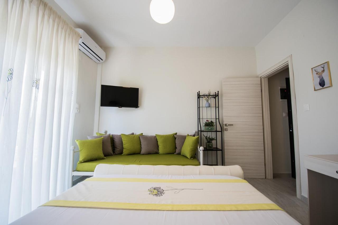 Chelona Apartments Nea Plagia Exterior photo