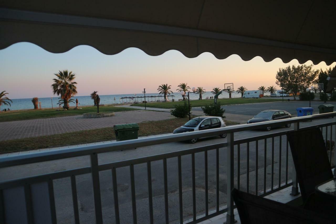Chelona Apartments Nea Plagia Exterior photo