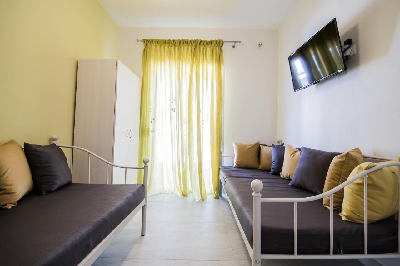 Chelona Apartments Nea Plagia Exterior photo